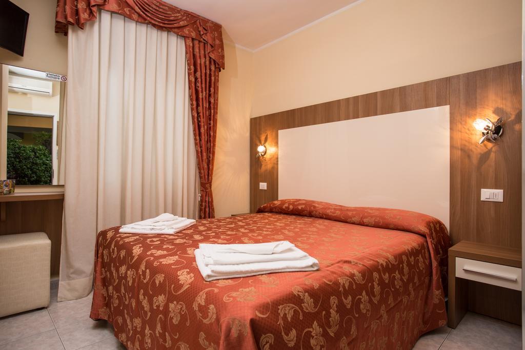 Albergo Ristorante Pozzi Bellaria-Igea Marina Exterior photo